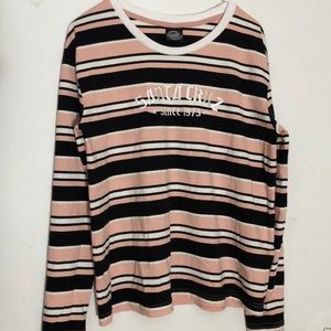 Santa Cruz Skateboards Tops - Santa Cruz long sleeve shirt Santa Cruz Skateboards Tops - Santa Cruz long sleeve shirt
